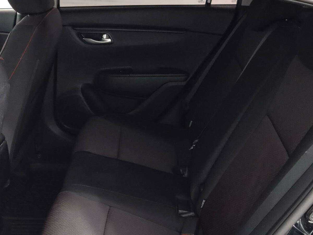 Kia Rio с пробегом — 2021 год. Фото: #7