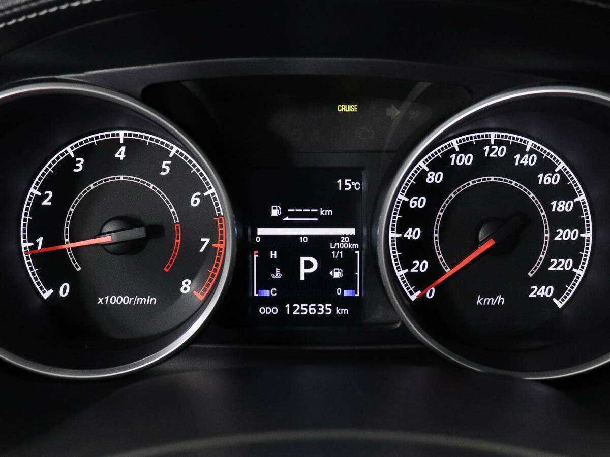 Mitsubishi Outlander с пробегом — 2012 год. Фото: #8