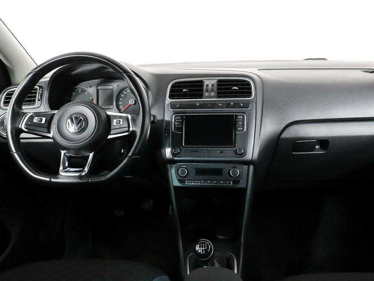 Volkswagen Polo с пробегом — 2020 год. Фото: #9