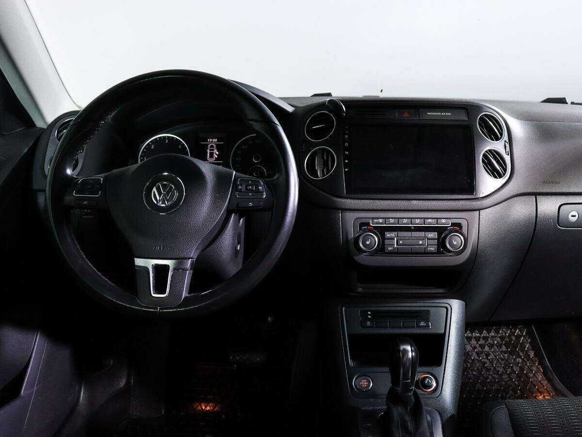 Volkswagen Tiguan с пробегом — 2012 год. Фото: #11