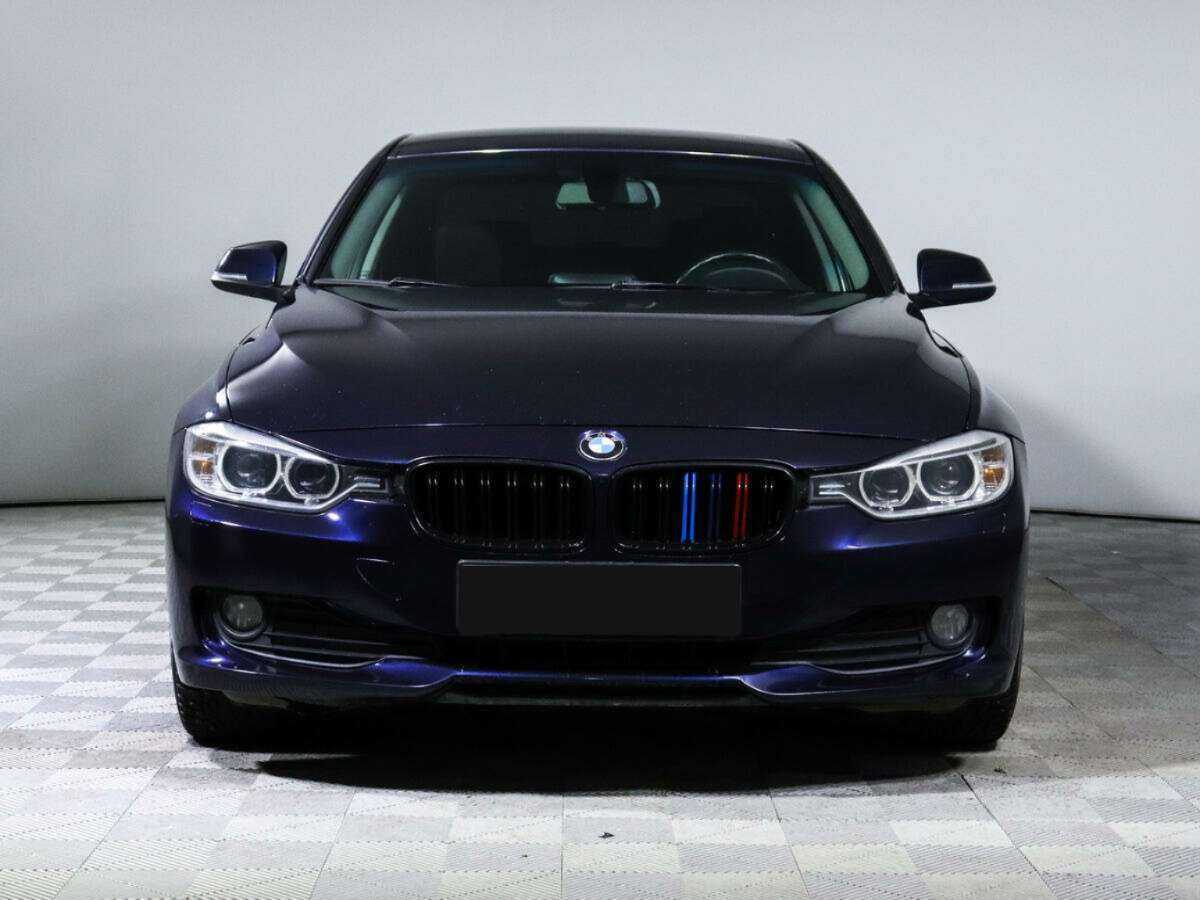 BMW 3 серии с пробегом — 2013 год. Фото: #1