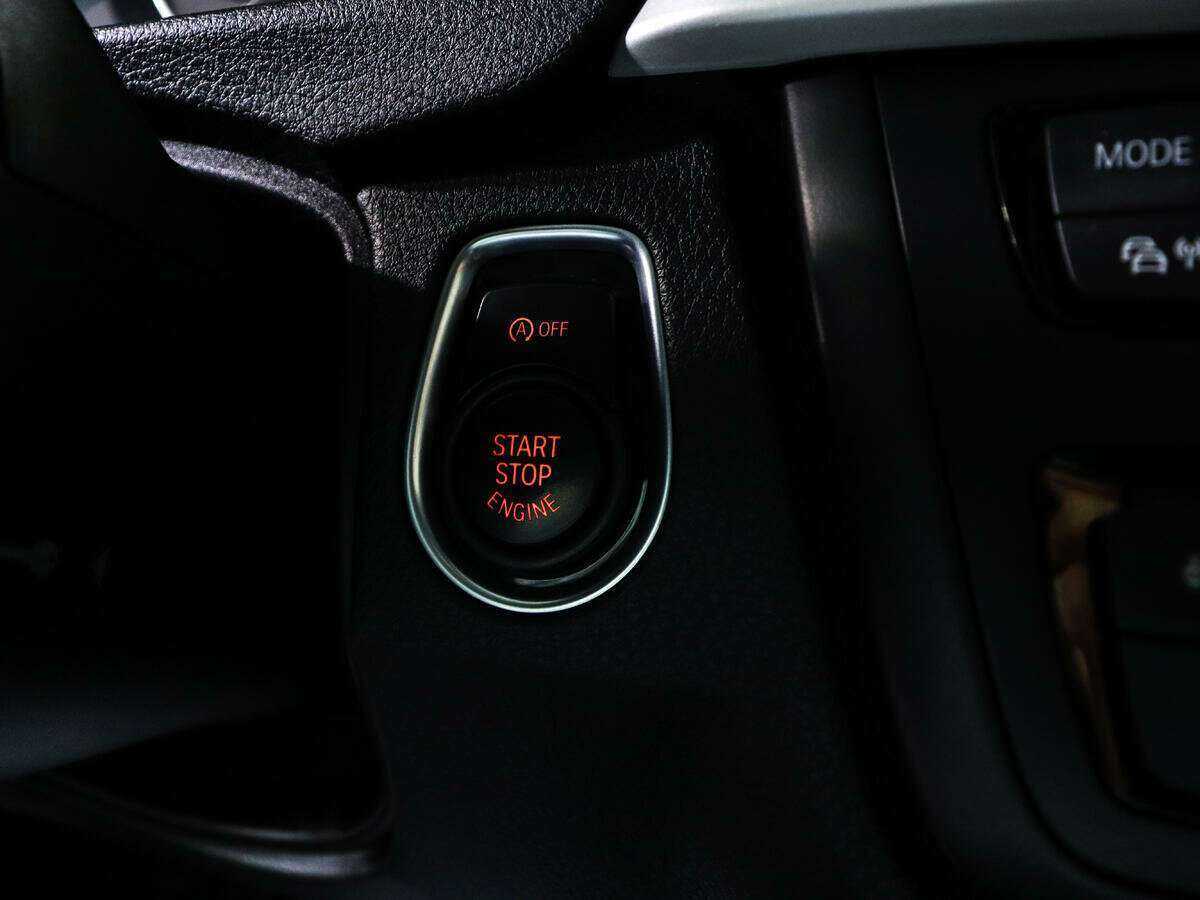 BMW 3 серии с пробегом — 2013 год. Фото: #16