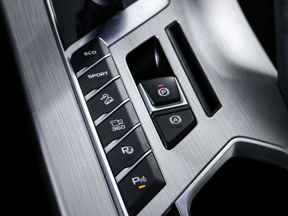 Geely Coolray с пробегом — 2021 год. Фото: #17