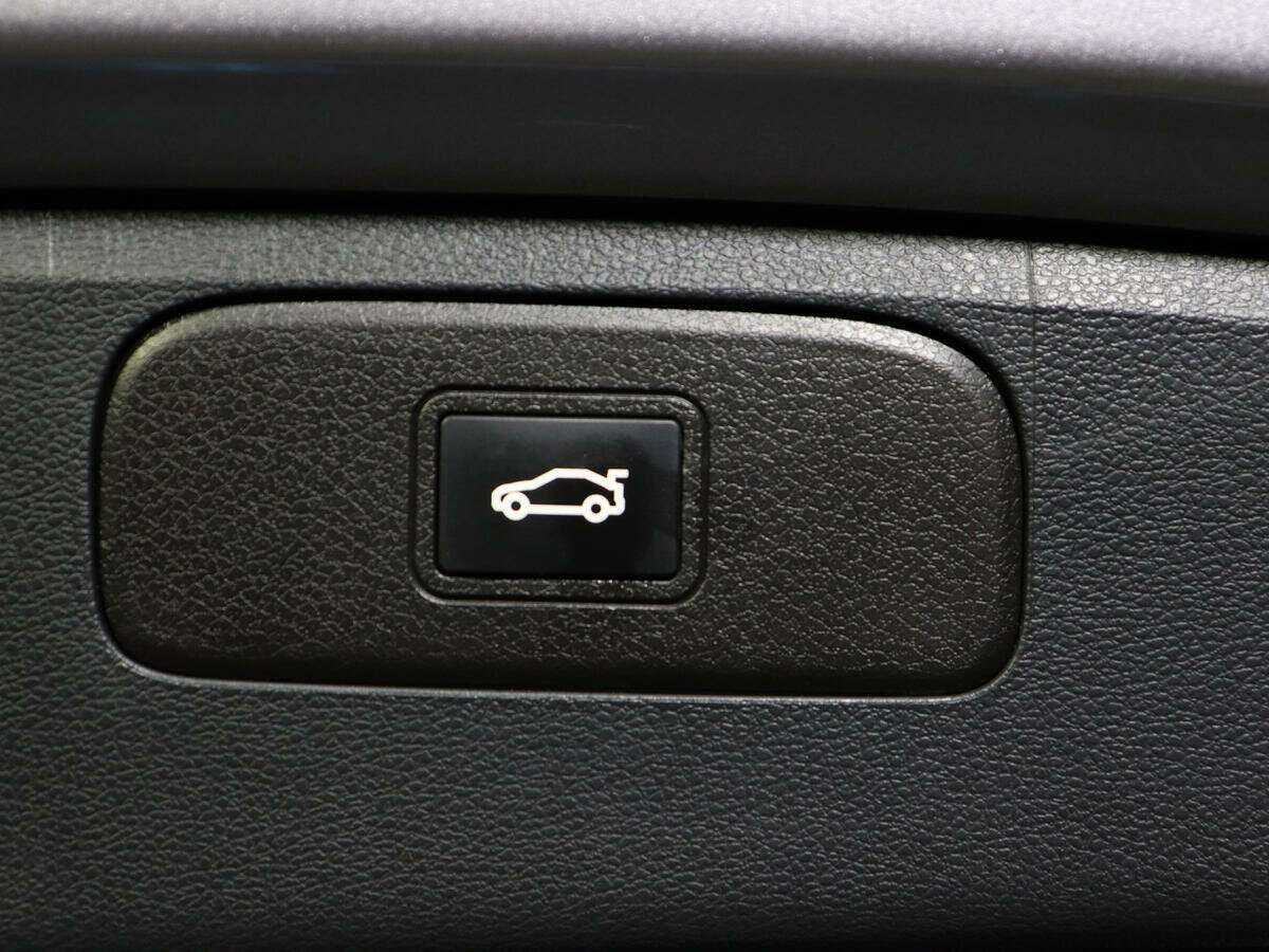 Geely Coolray с пробегом — 2023 год. Фото: #16