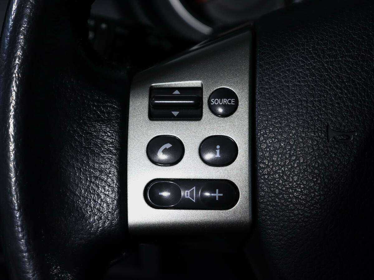 Nissan Tiida с пробегом — 2012 год. Фото: #17