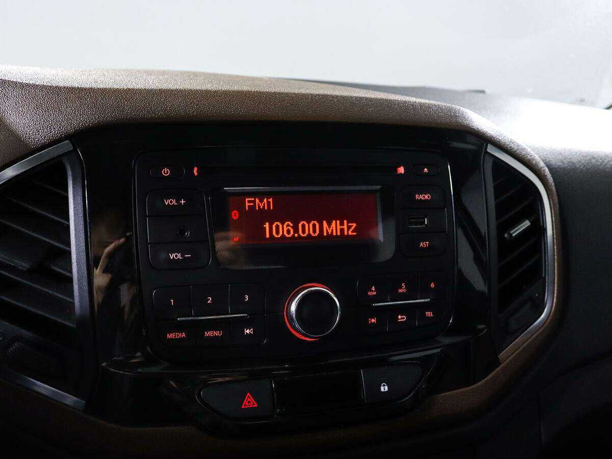 Lada (ВАЗ) XRAY с пробегом — 2017 год. Фото: #14