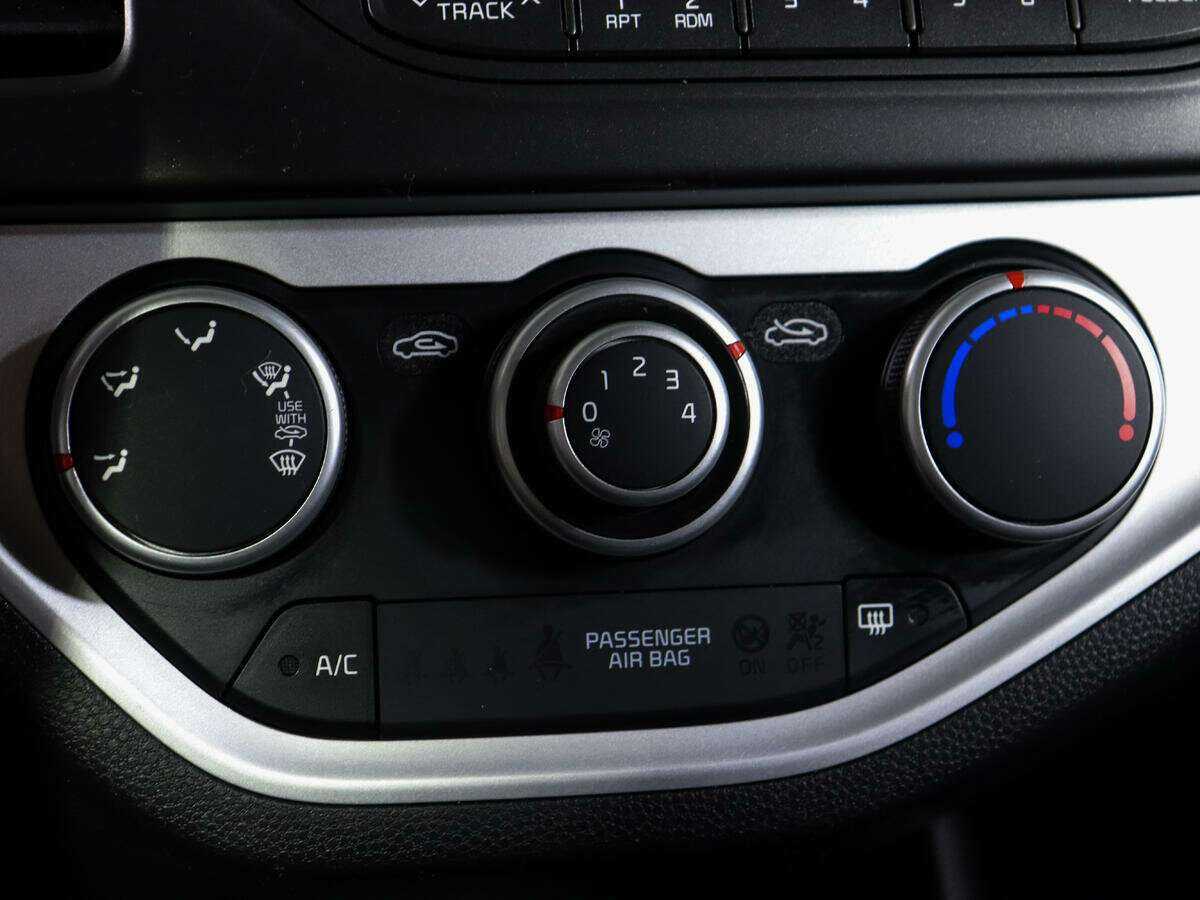 Kia Picanto с пробегом — 2016 год. Фото: #17