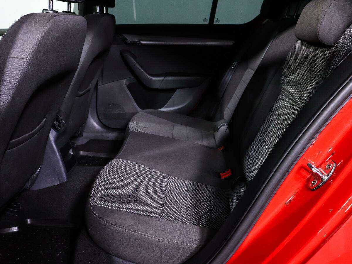 Skoda Octavia с пробегом — 2013 год. Фото: #6