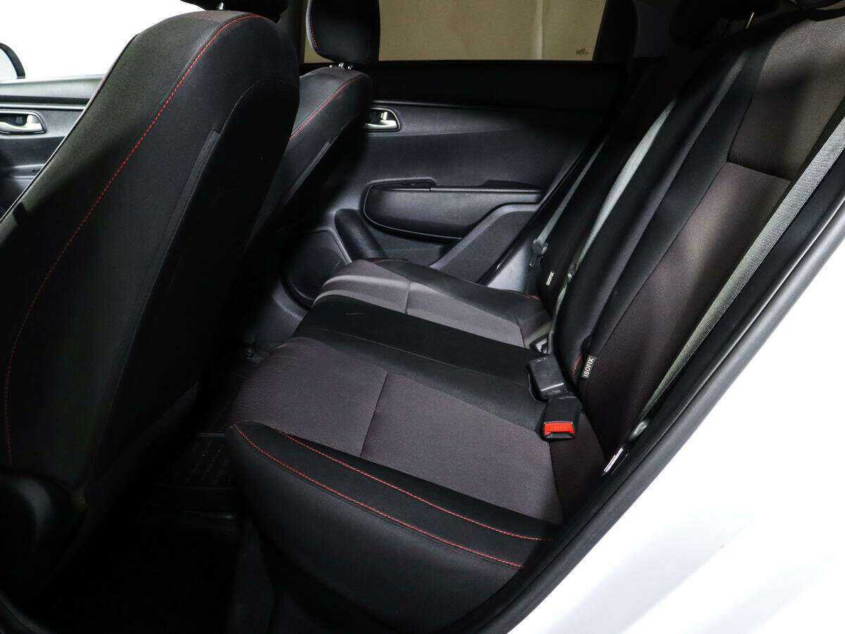 Kia Rio с пробегом — 2021 год. Фото: #7