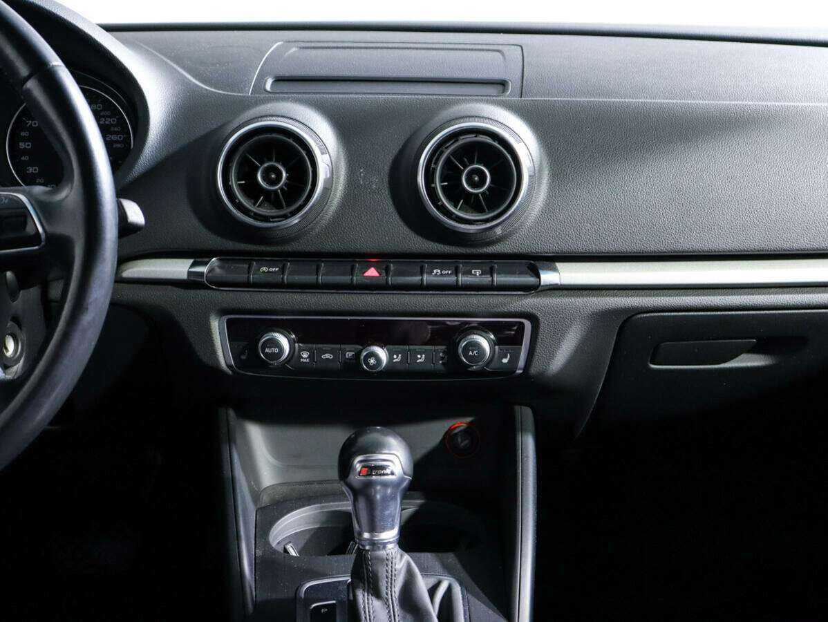 Audi A3 с пробегом — 2015 год. Фото: #10