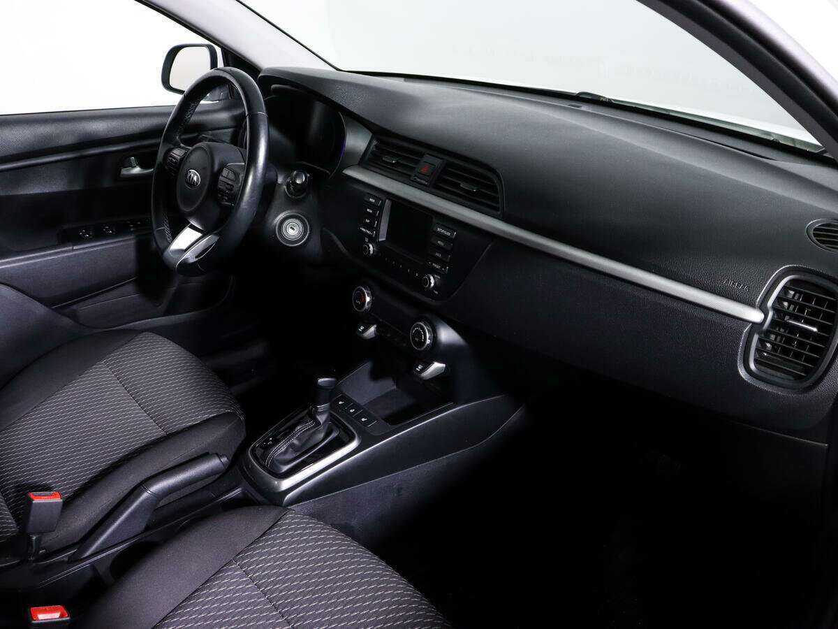 Kia Rio с пробегом — 2018 год. Фото: #7