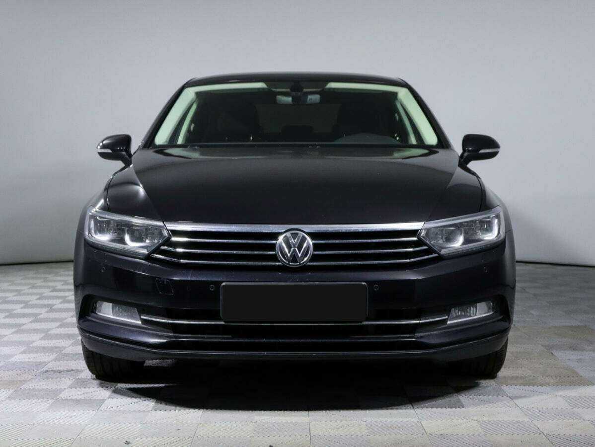 Volkswagen Passat с пробегом — 2015 год. Фото: #1