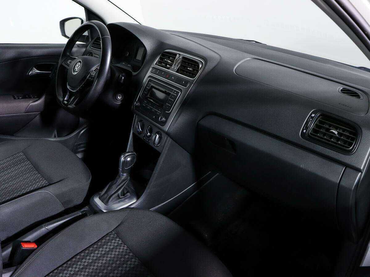Volkswagen Polo с пробегом — 2019 год. Фото: #7