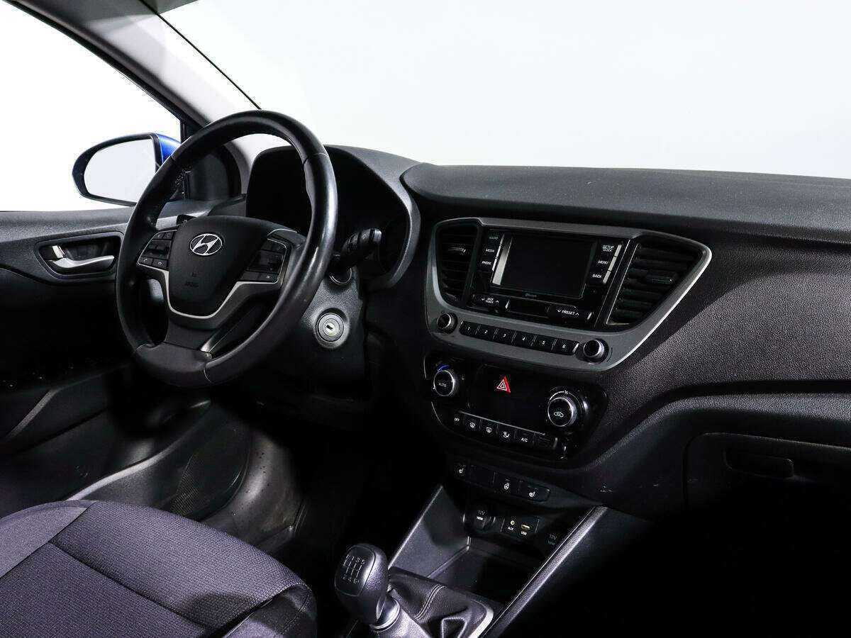 Hyundai Solaris с пробегом — 2017 год. Фото: #6