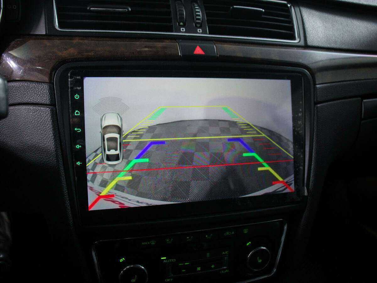 Skoda Superb с пробегом — 2014 год. Фото: #16