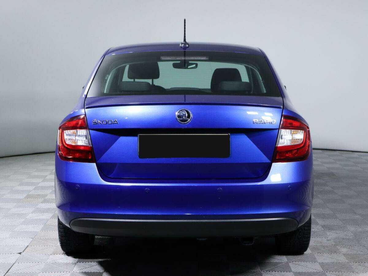 Skoda Rapid с пробегом — 2017 год. Фото: #4