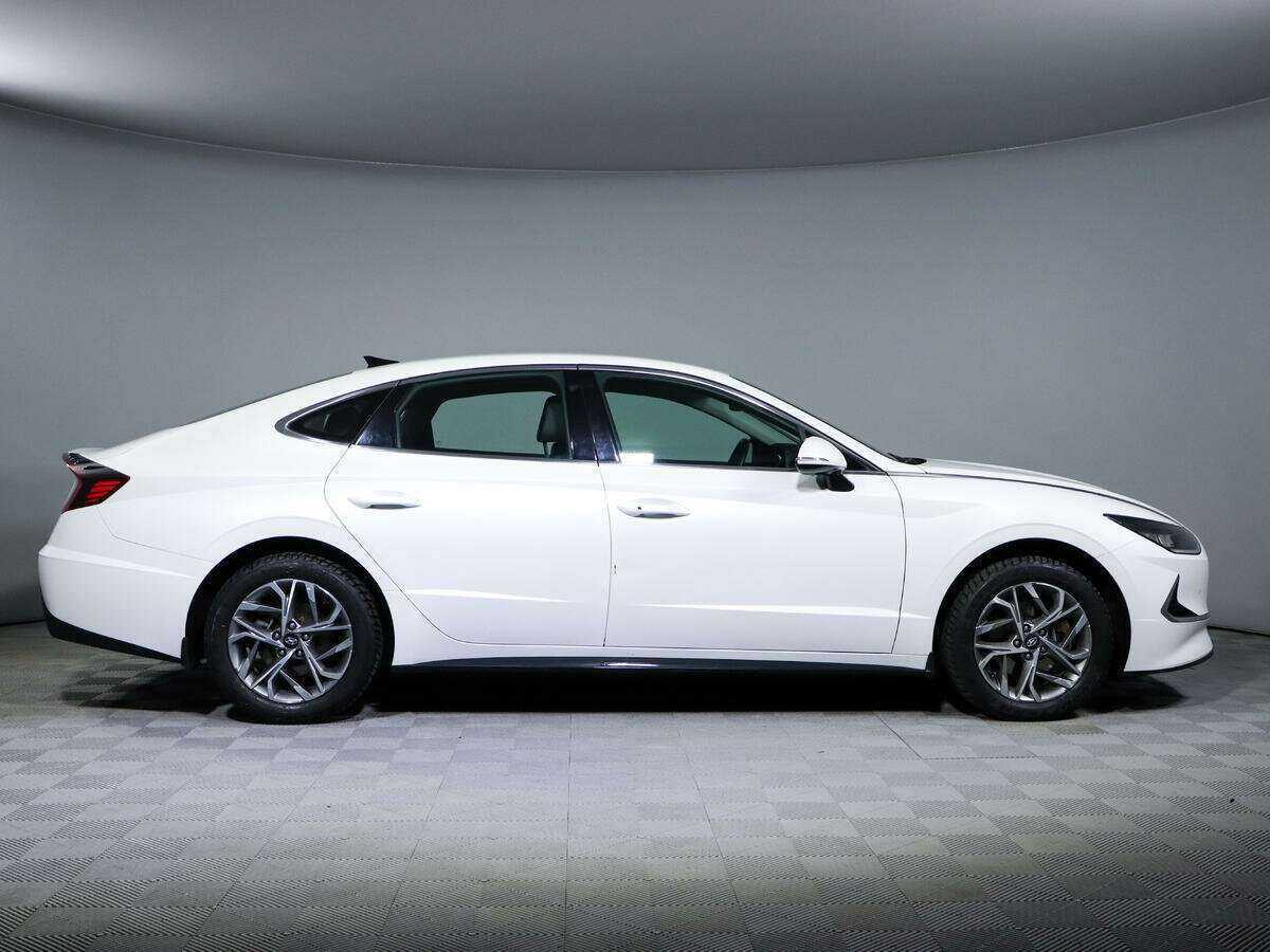 Hyundai Sonata с пробегом — 2020 год. Фото: #3