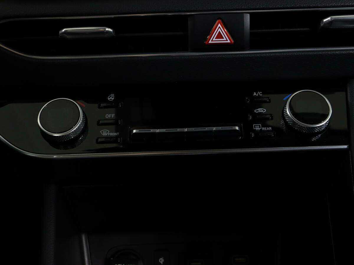 Hyundai Sonata с пробегом — 2020 год. Фото: #25