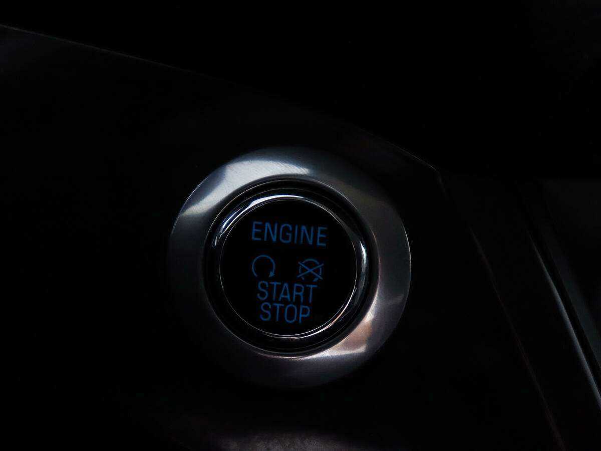 Ford Kuga с пробегом — 2015 год. Фото: #15