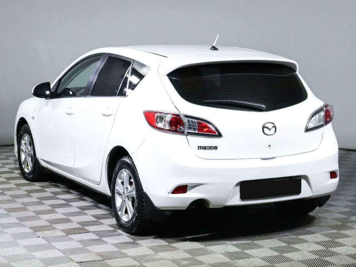 Mazda 3 с пробегом — 2012 год. Фото: #6