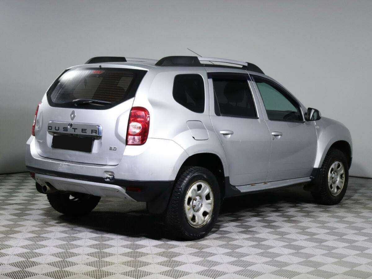 Renault Duster с пробегом — 2012 год. Фото: #4