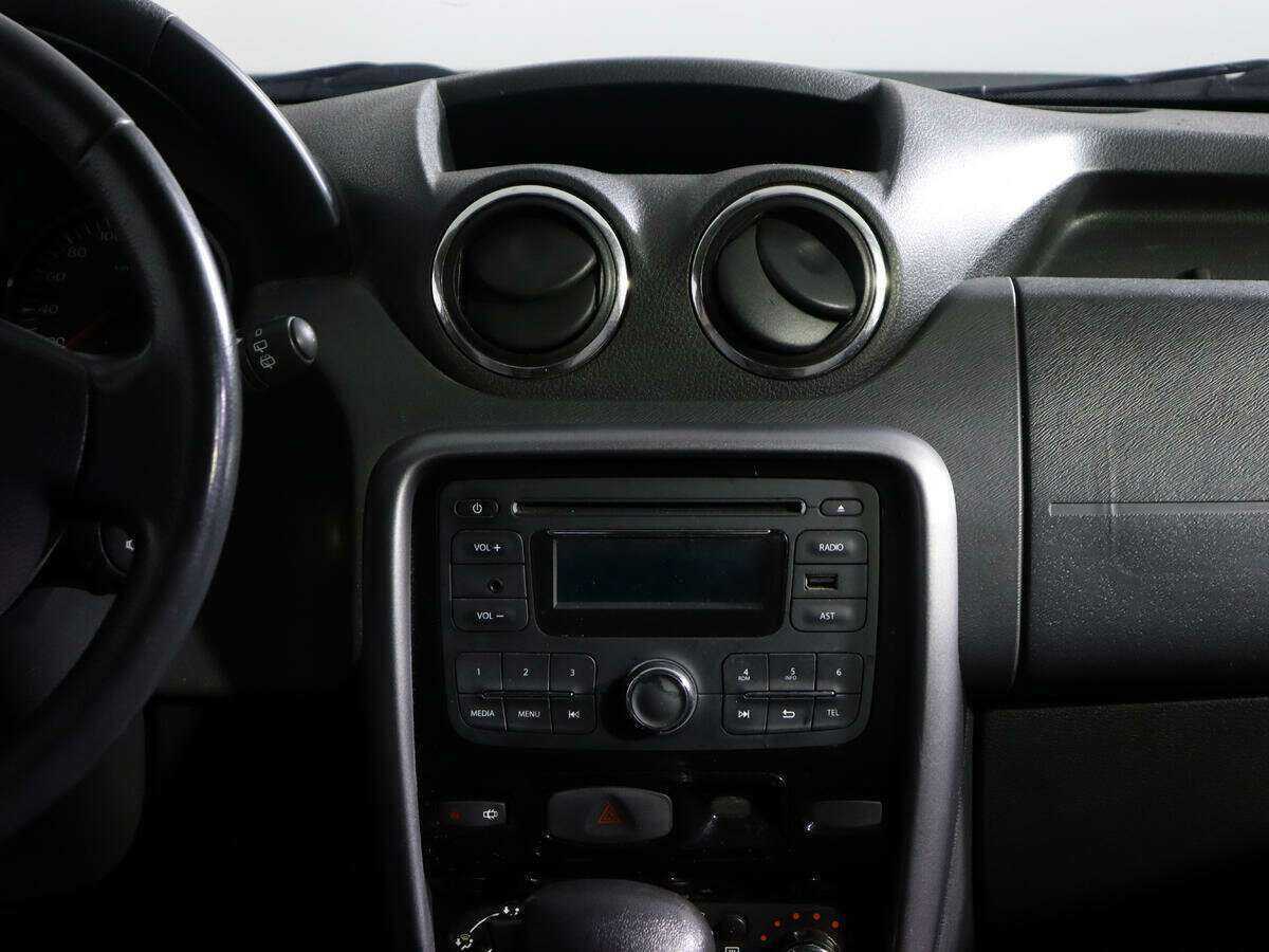 Renault Duster с пробегом — 2012 год. Фото: #12