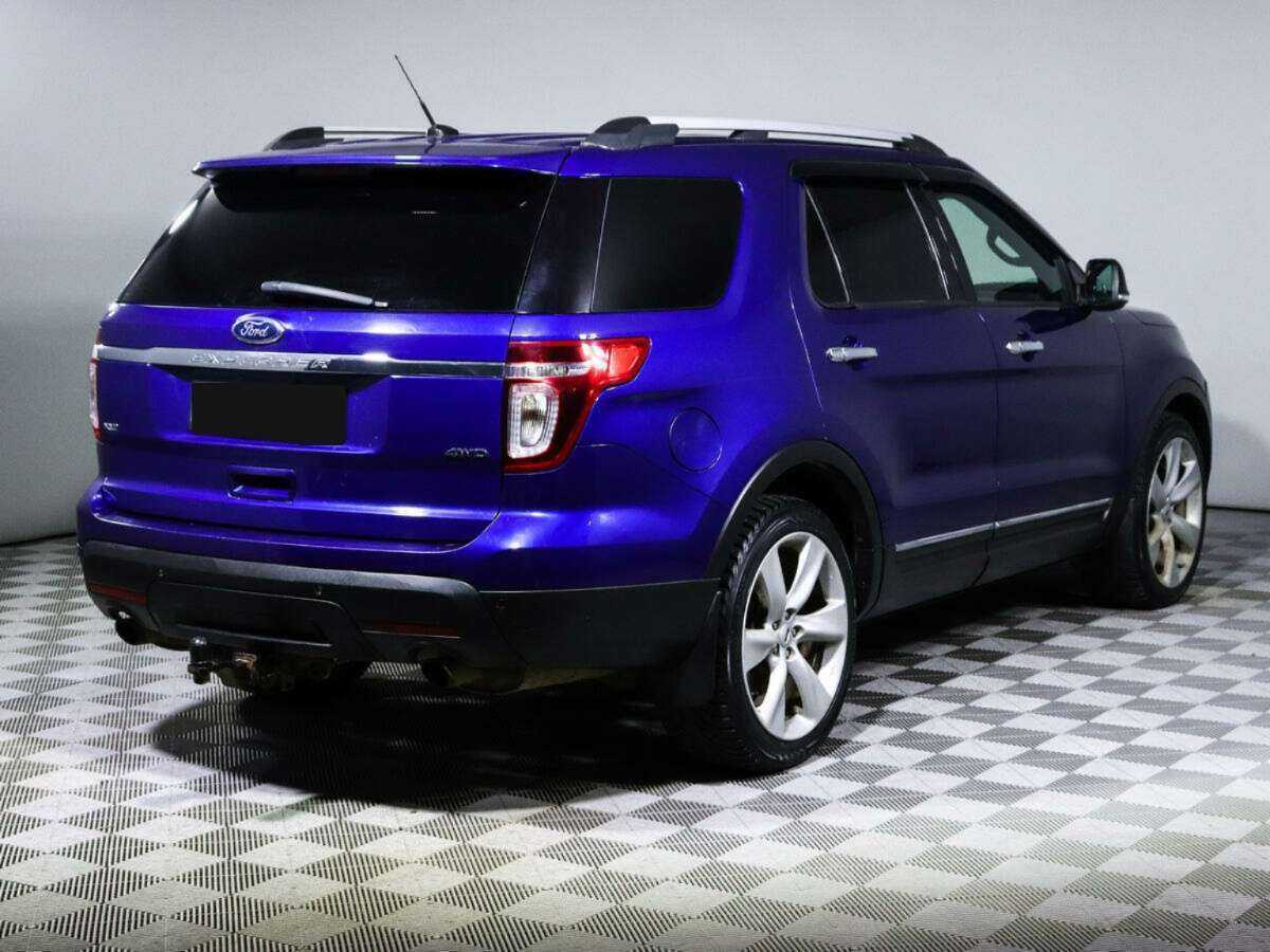 Ford Explorer с пробегом — 2014 год. Фото: #3