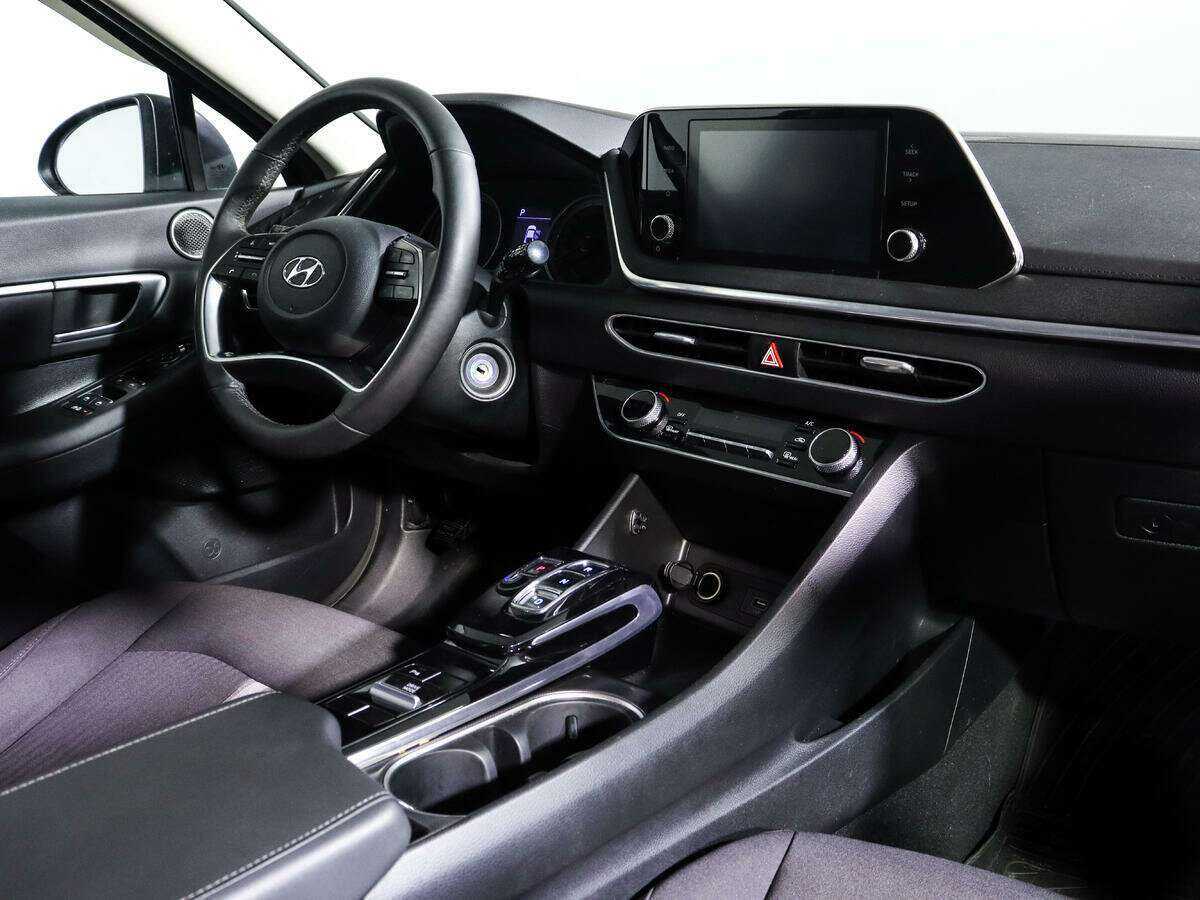 Hyundai Sonata с пробегом — 2020 год. Фото: #6