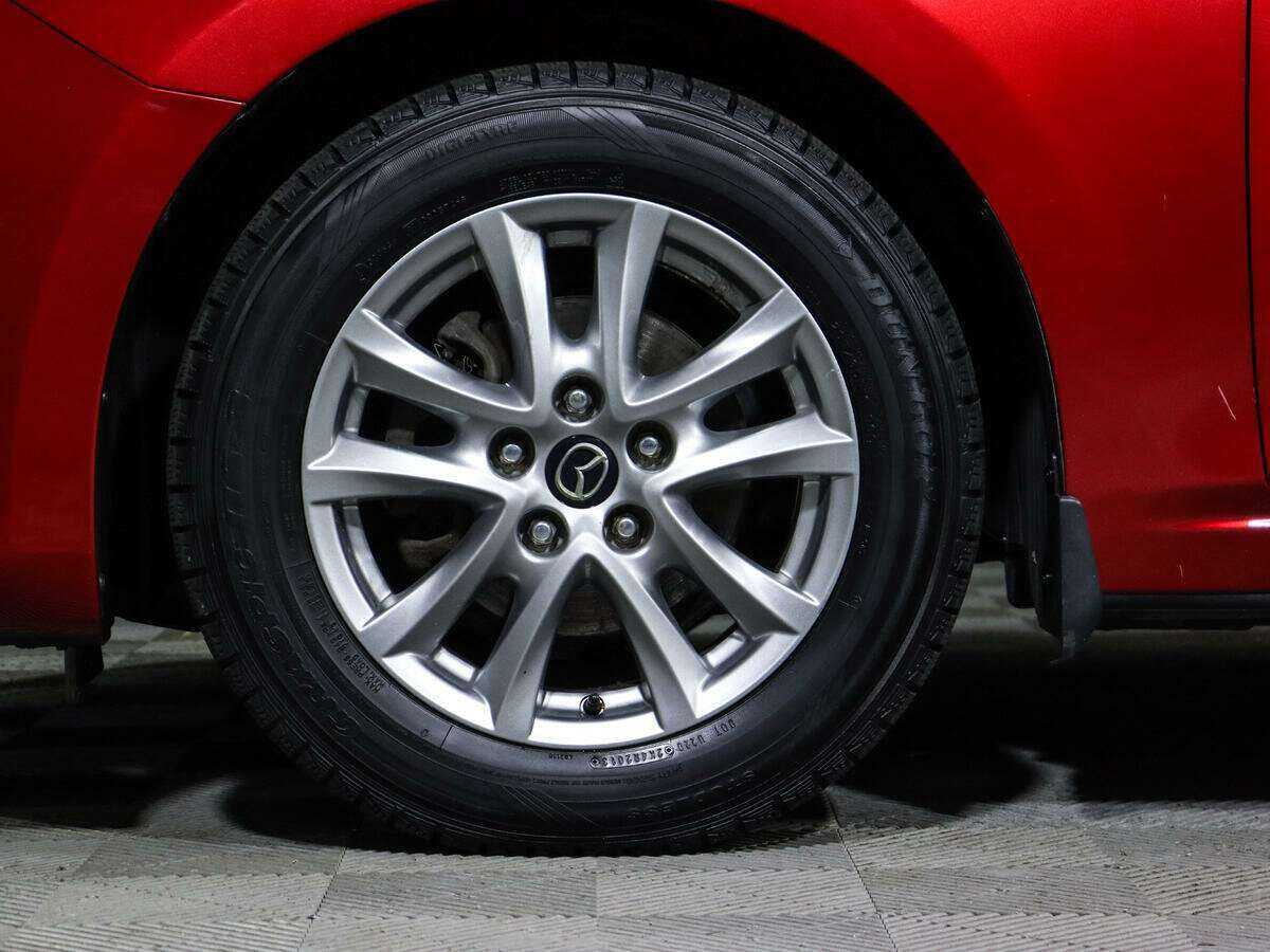 Mazda 3 с пробегом — 2014 год. Фото: #13