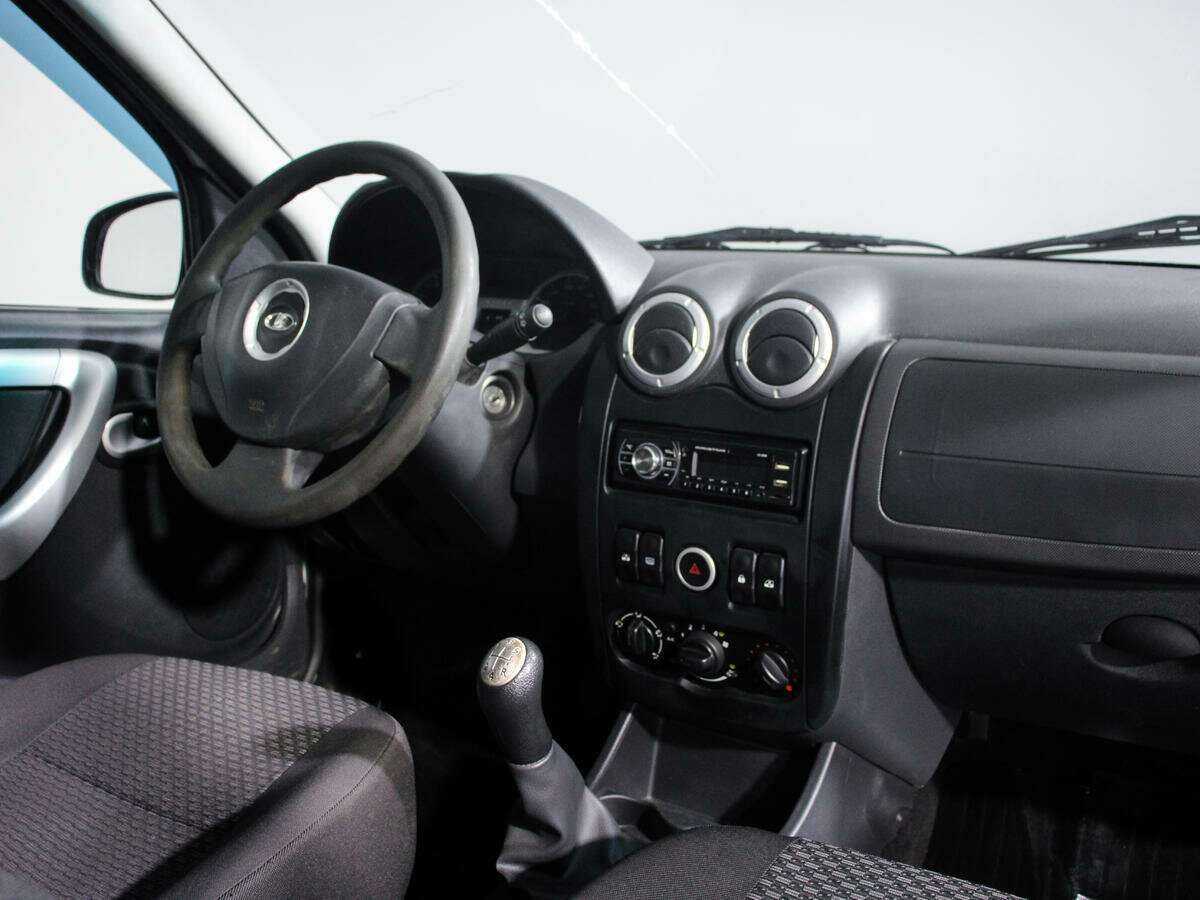 Lada (ВАЗ) Largus с пробегом — 2017 год. Фото: #8