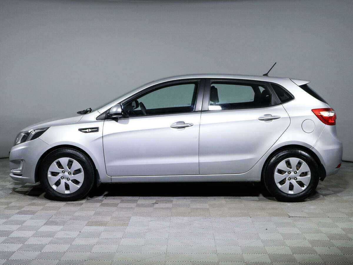 Kia Rio с пробегом — 2013 год. Фото: #6