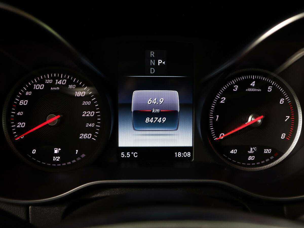 Mercedes-Benz C-Класс с пробегом — 2015 год. Фото: #9