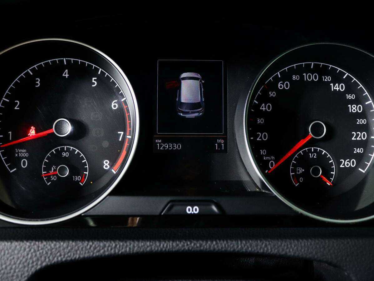 Volkswagen Golf с пробегом — 2013 год. Фото: #10