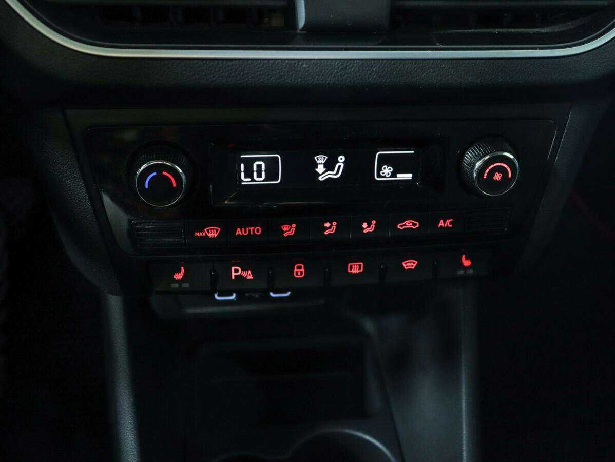 Volkswagen Polo с пробегом — 2020 год. Фото: #13