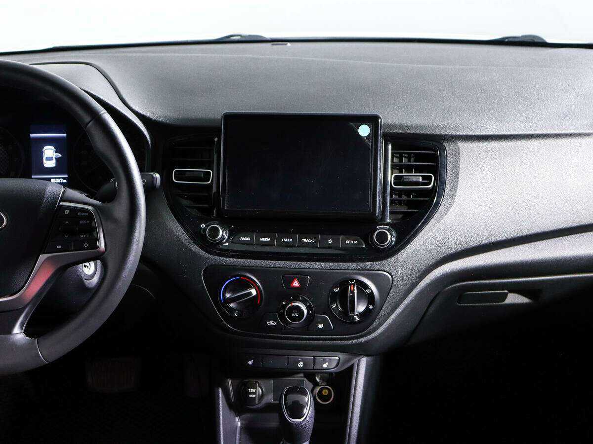 Hyundai Solaris с пробегом — 2020 год. Фото: #11