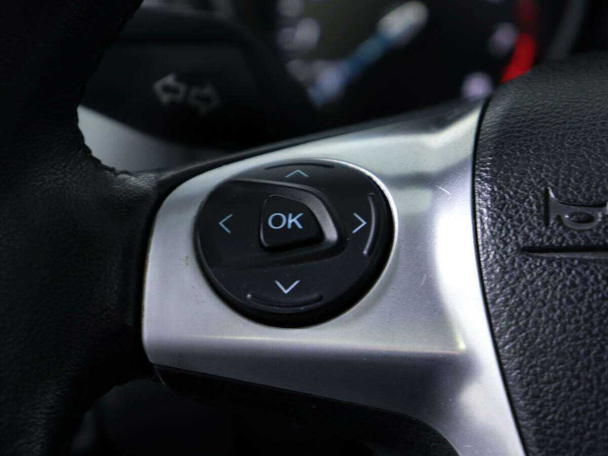 Ford Focus с пробегом — 2012 год. Фото: #16