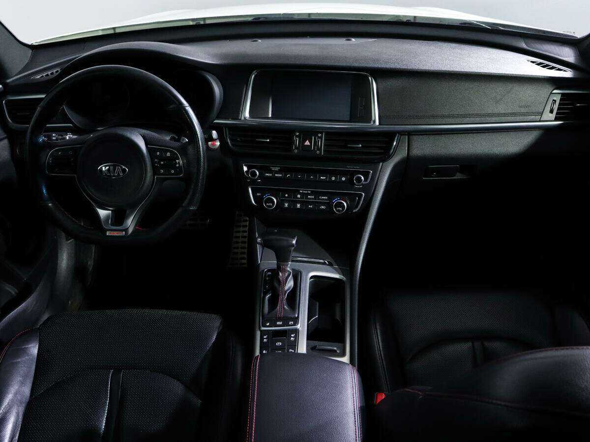 Kia Optima с пробегом — 2016 год. Фото: #8