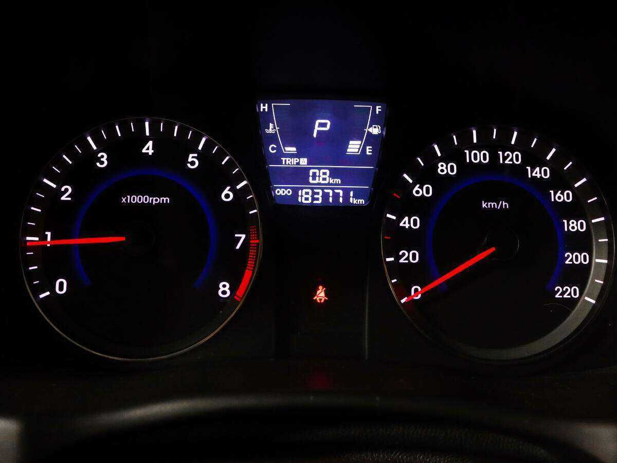 Hyundai Solaris с пробегом — 2013 год. Фото: #8