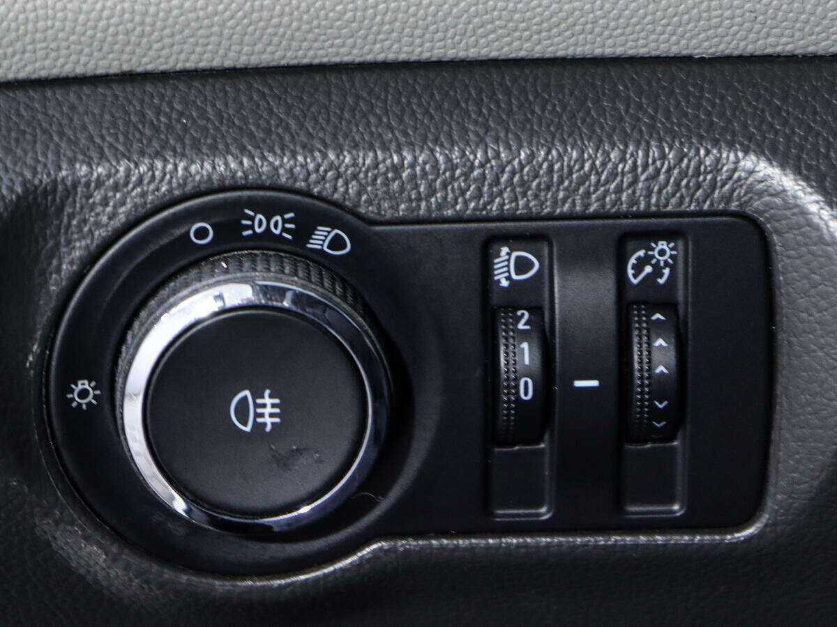 Chevrolet Cruze с пробегом — 2012 год. Фото: #15