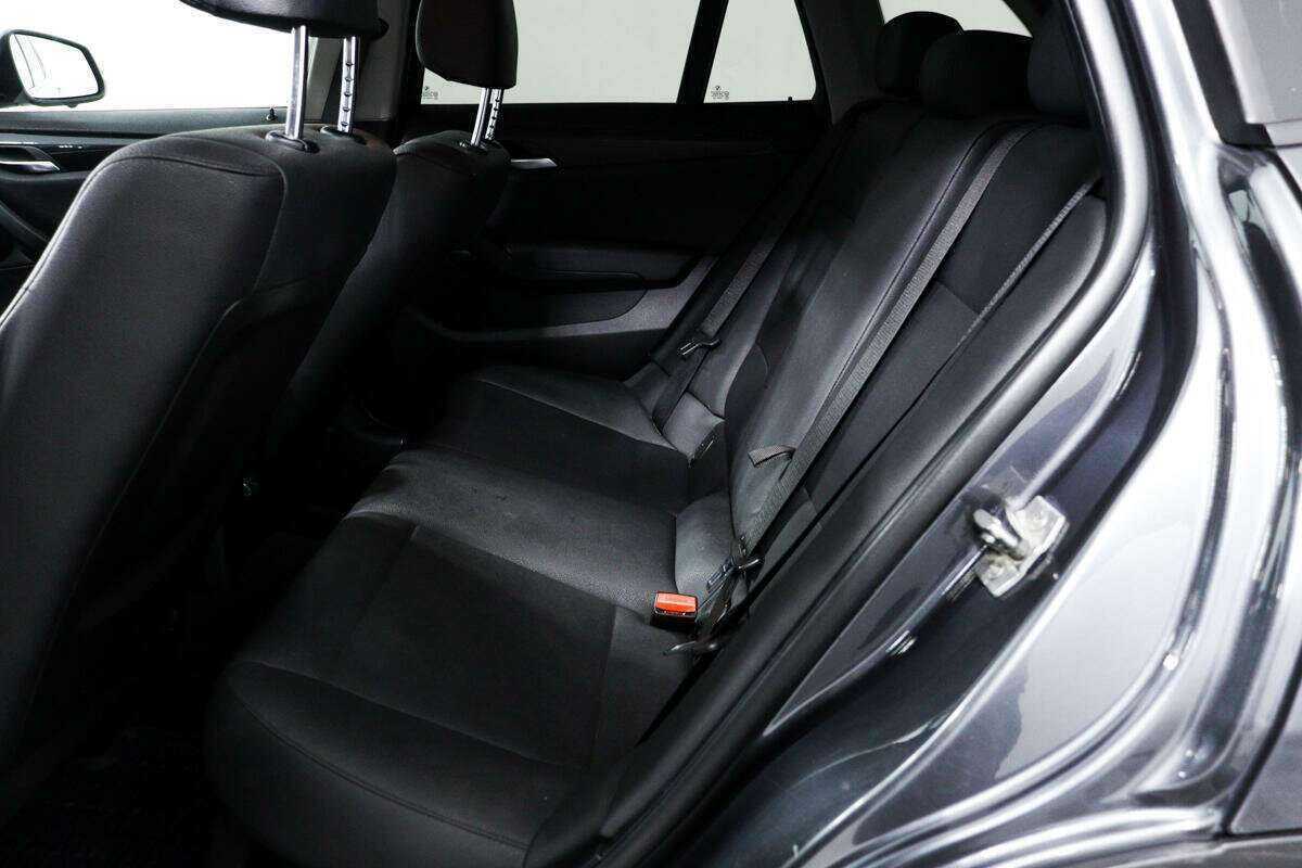 BMW X1 с пробегом — 2012 год. Фото: #11