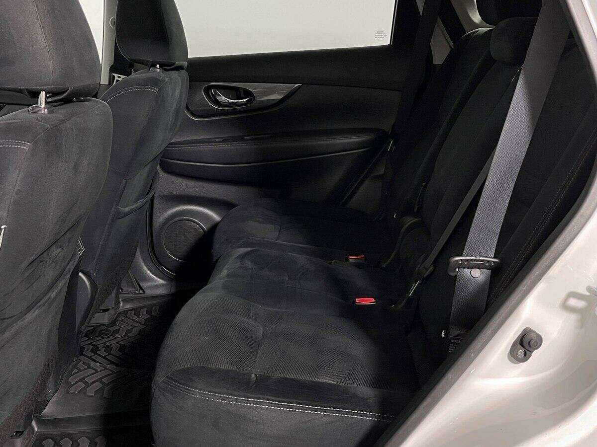 Nissan X-Trail с пробегом — 2015 год. Фото: #7