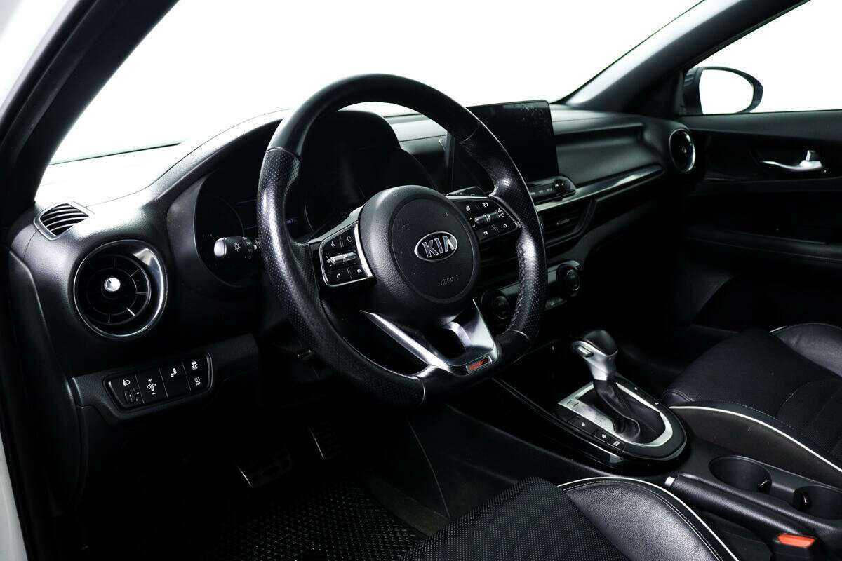 Kia Cerato с пробегом — 2020 год. Фото: #12