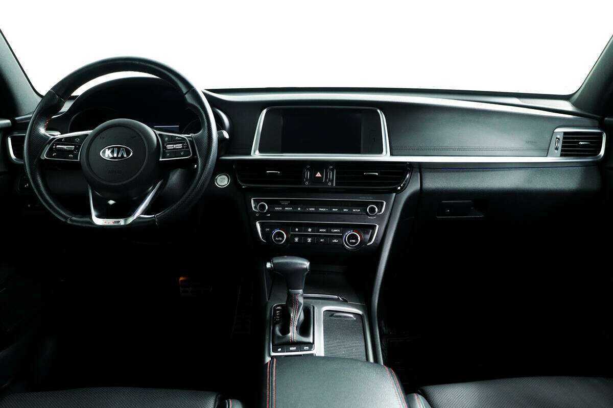 Kia Optima с пробегом — 2018 год. Фото: #10