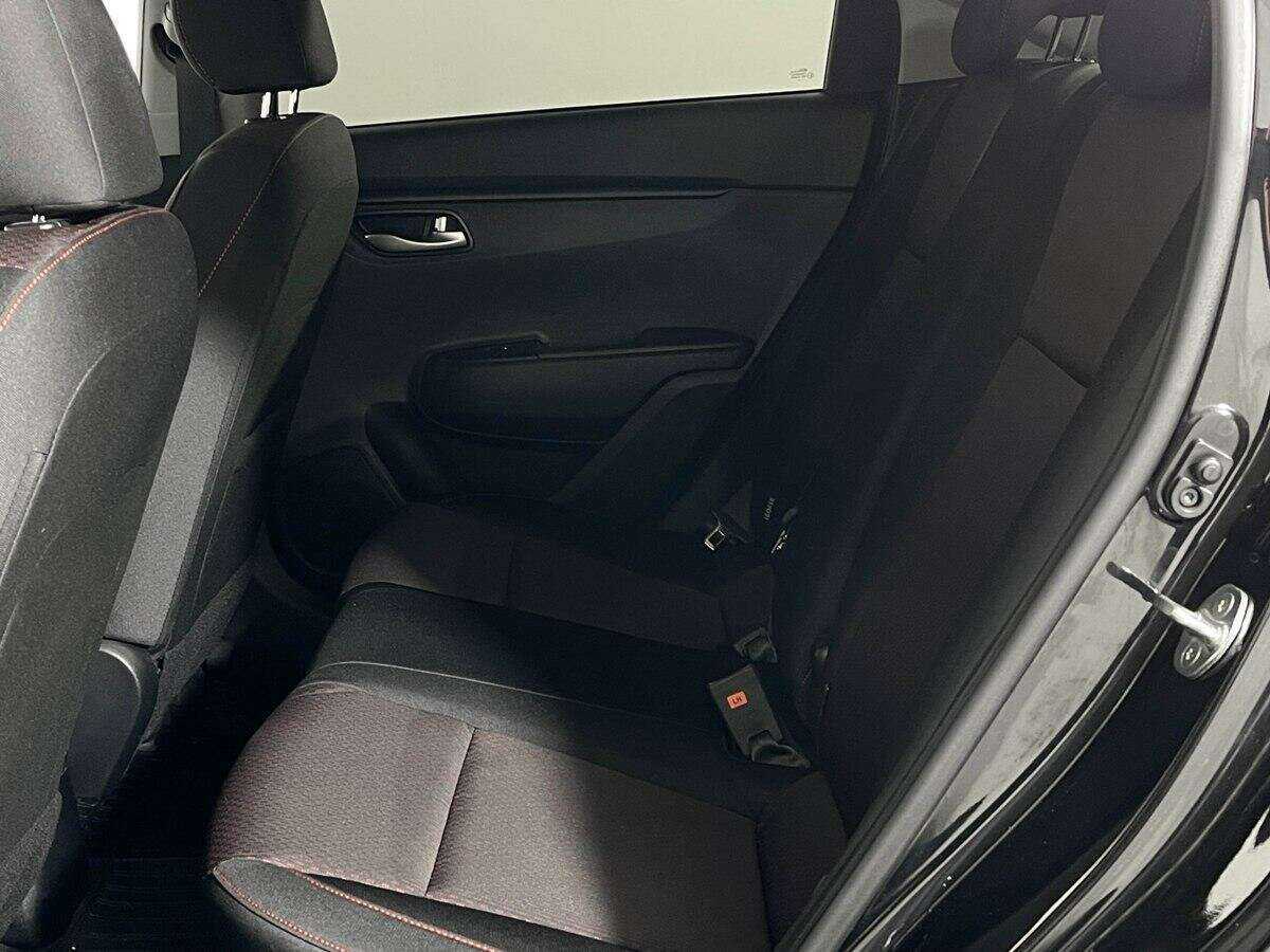 Kia Rio с пробегом — 2021 год. Фото: #9