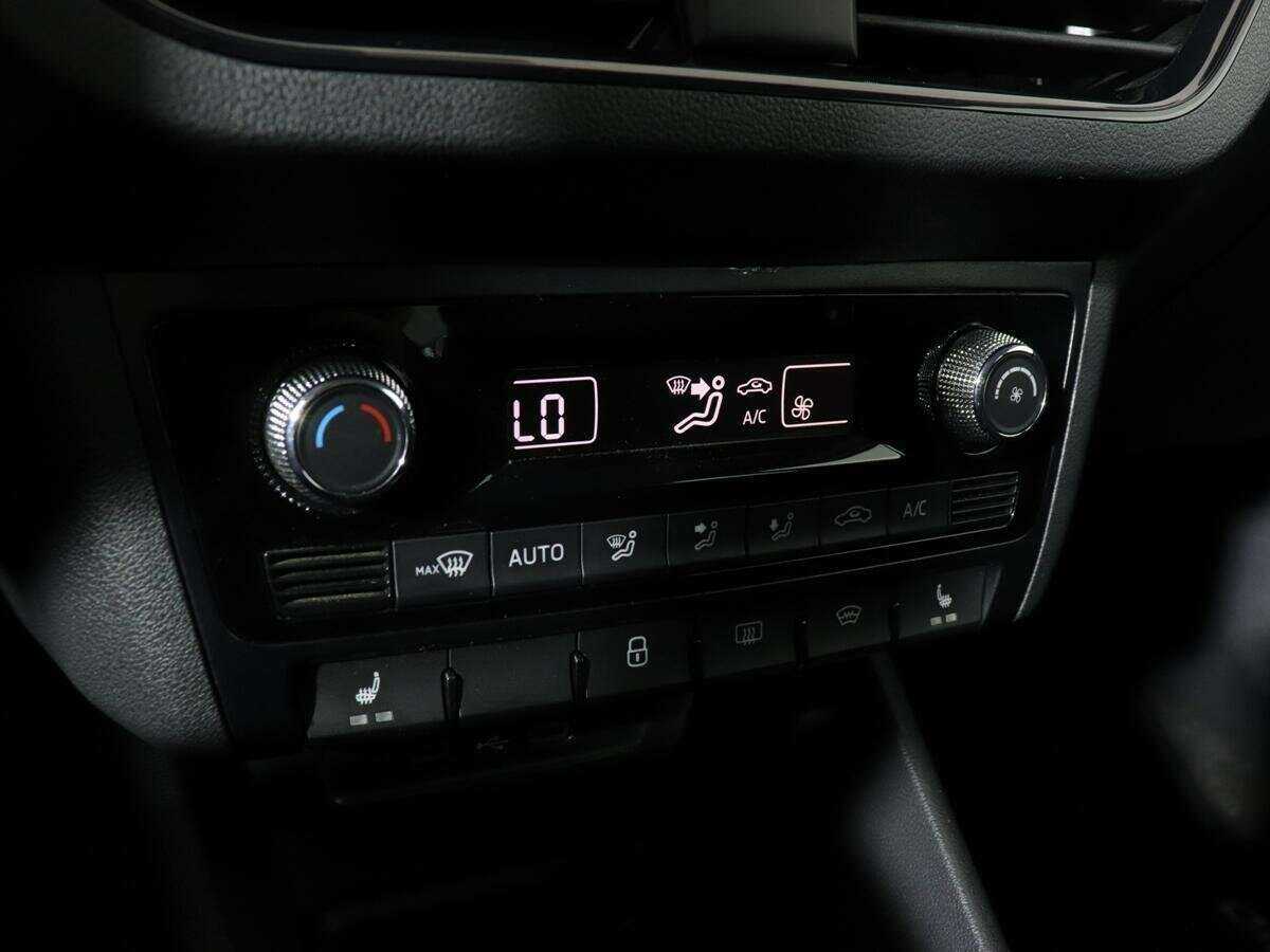 Skoda Rapid с пробегом — 2020 год. Фото: #16