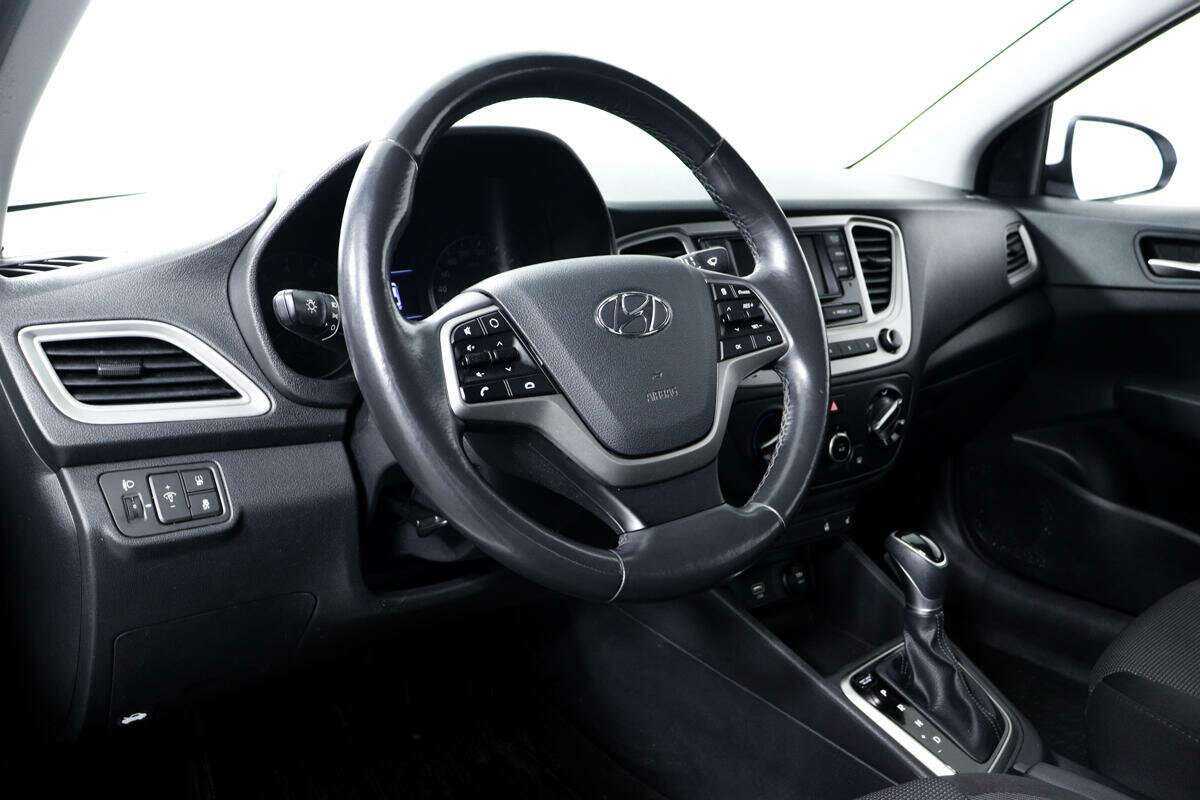 Hyundai Solaris с пробегом — 2019 год. Фото: #12