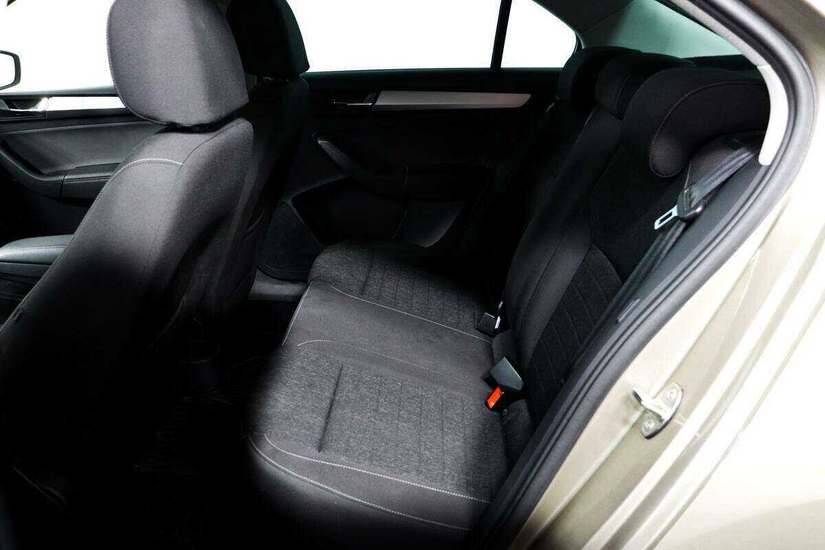 Skoda Rapid с пробегом — 2020 год. Фото: #10