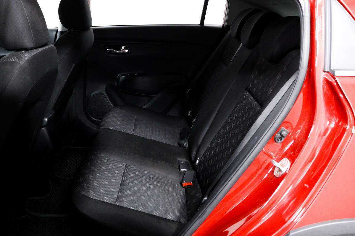 Kia Rio с пробегом — 2018 год. Фото: #11