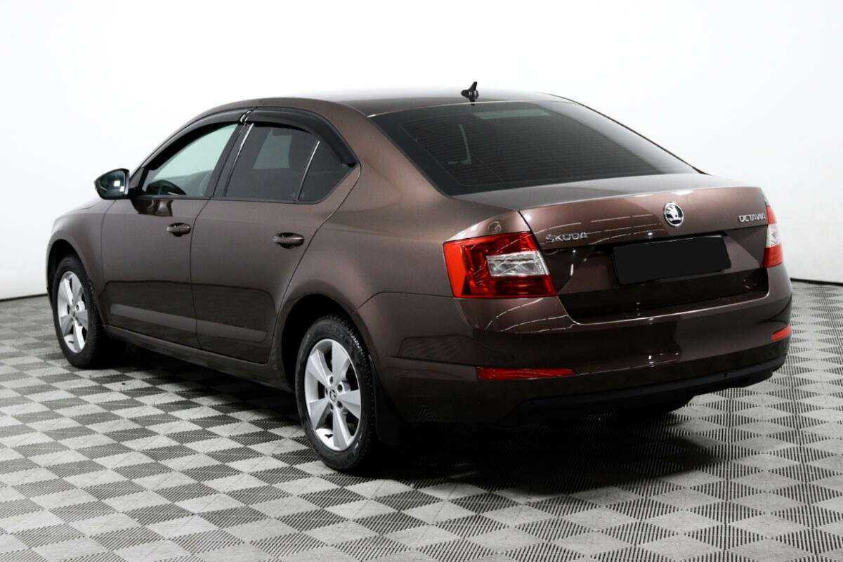 Skoda Octavia с пробегом — 2015 год. Фото: #6