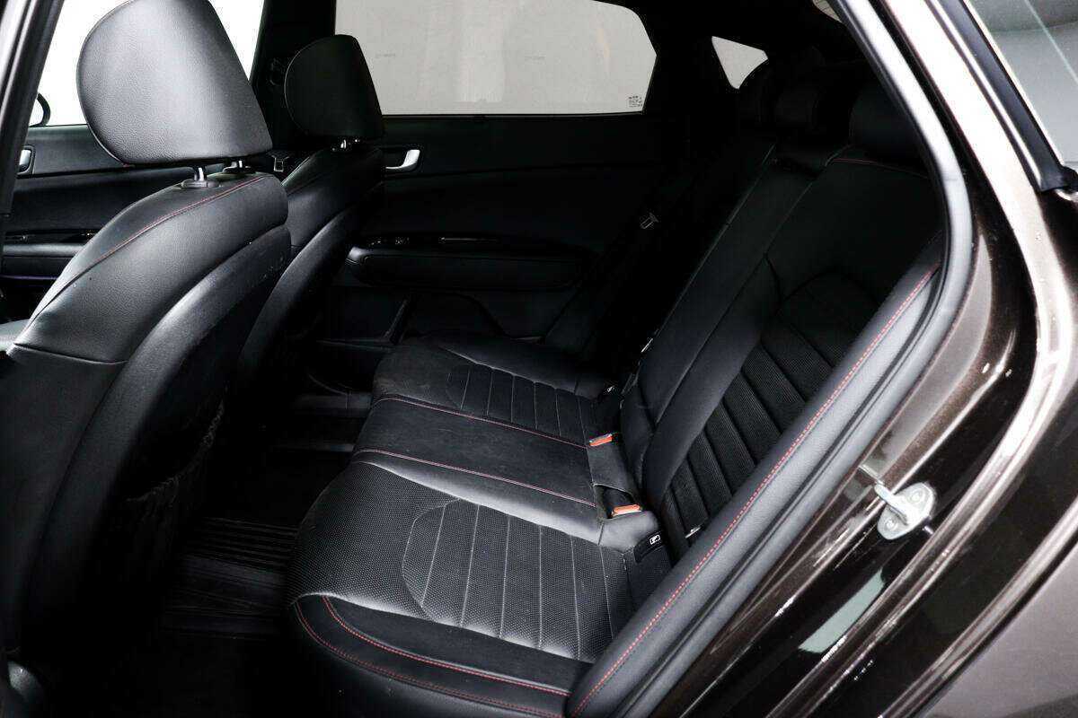 Kia Optima с пробегом — 2018 год. Фото: #11